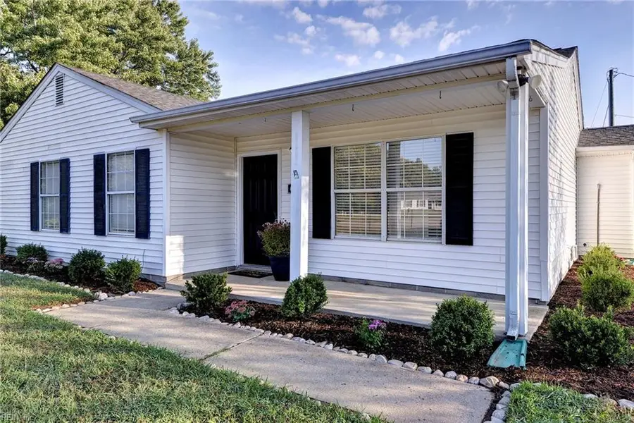 6821 Michael Lane, Hayes, VA 23072 - #3