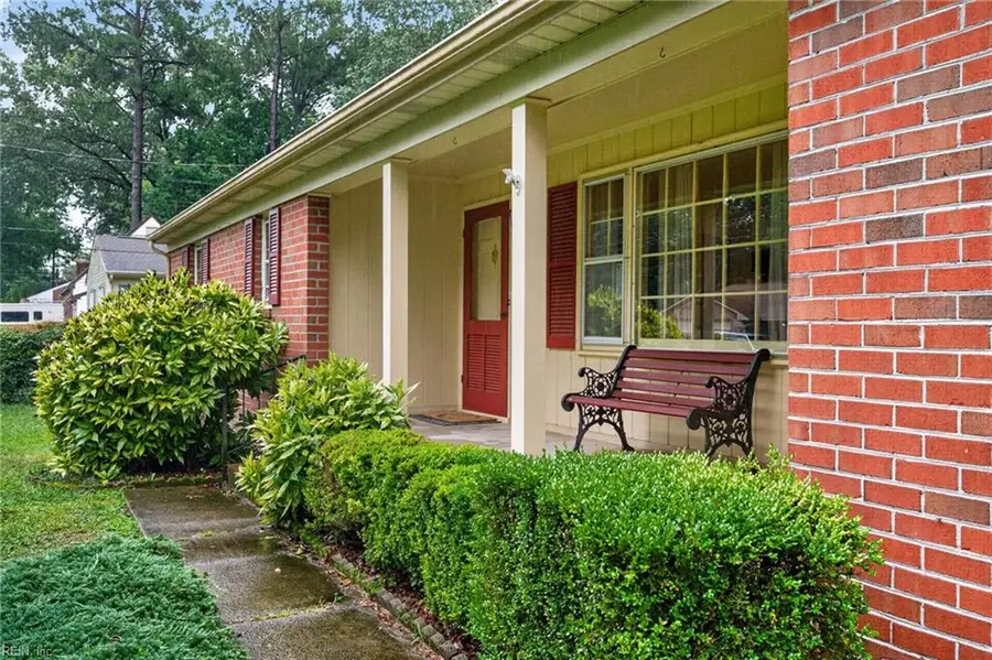 21 Cornwallis Place, Newport News, VA 23608 - #3