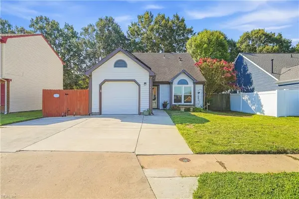 1469 Eddystone Dr, Virginia Beach, VA 23464