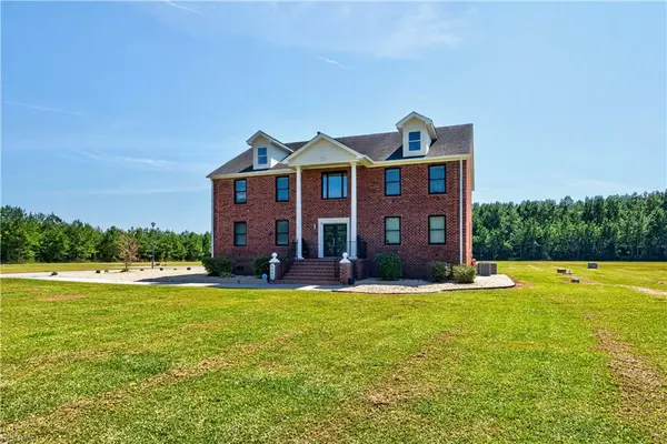 4040 Vicksburg Road, Suffolk, VA 23437