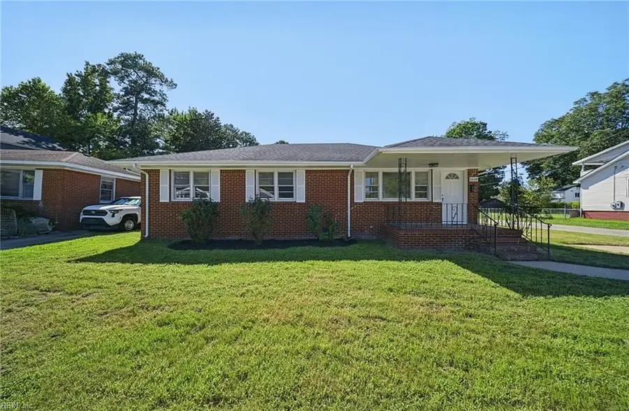 1608 Jackson Avenue, Chesapeake, VA 23324 - #3