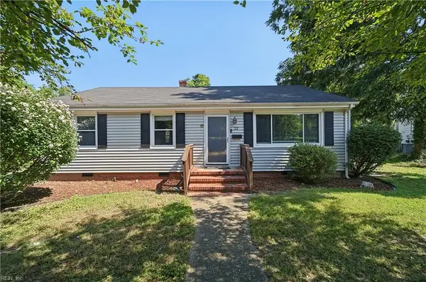 32 Claremont Avenue, Hampton, VA 23661