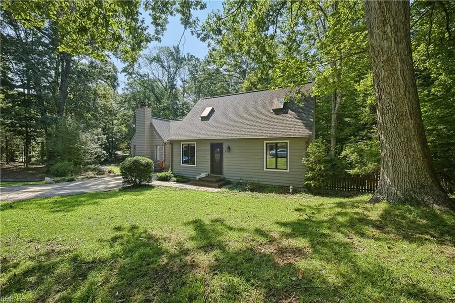 6 Foxcroft Road, Williamsburg, VA 23188 - #3