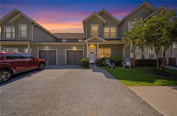 200 Seasons Circle #705, Suffolk, VA 23434