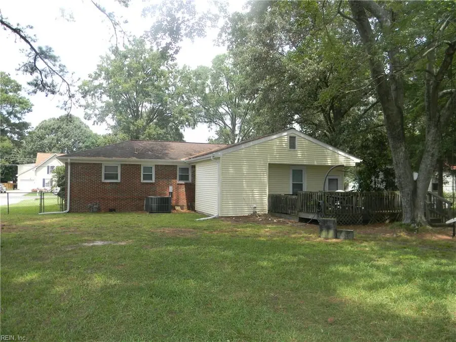 260 Ewell Lane, Chesapeake, VA 23322 - #2