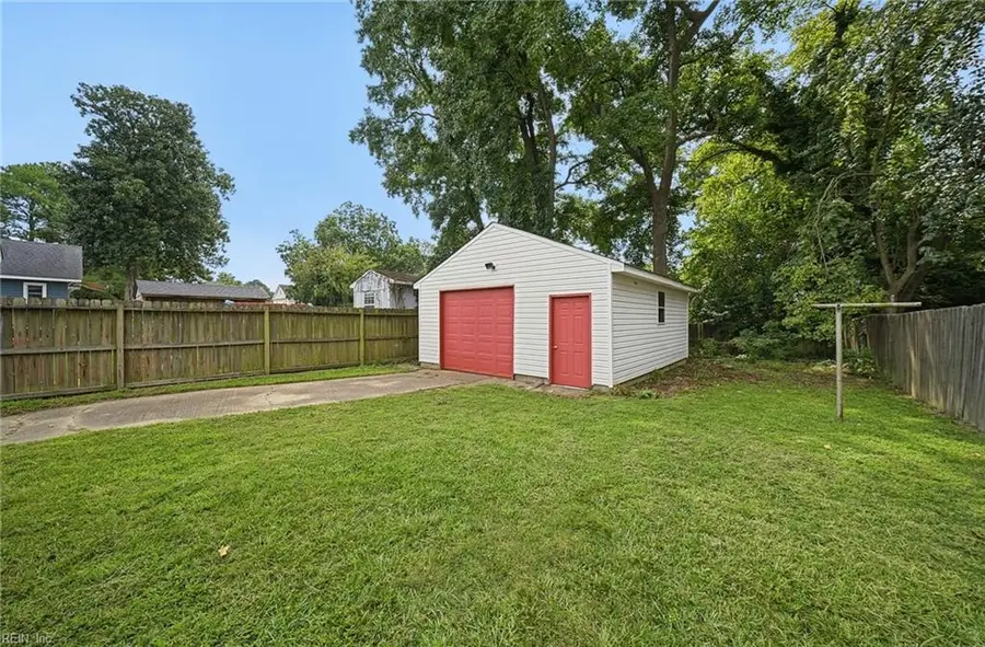 1028 Livingston Ave Avenue, Chesapeake, VA 23324 - #2
