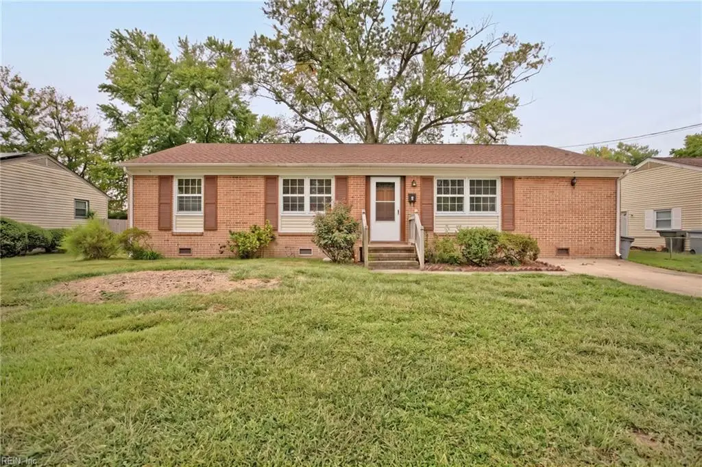 107 Londonshire Terrace, Hampton, VA 23666 - #1