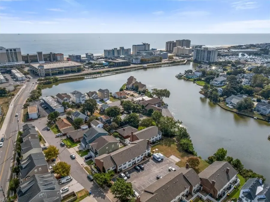 414 9th Street, Virginia Beach, VA 23451 - #2