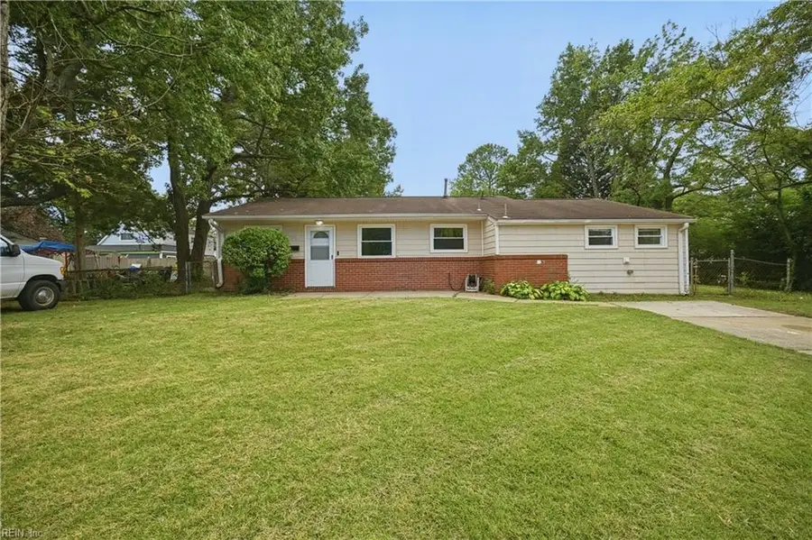 3513 Edinburgh Dr Drive, Virginia Beach, VA 23452 - #2