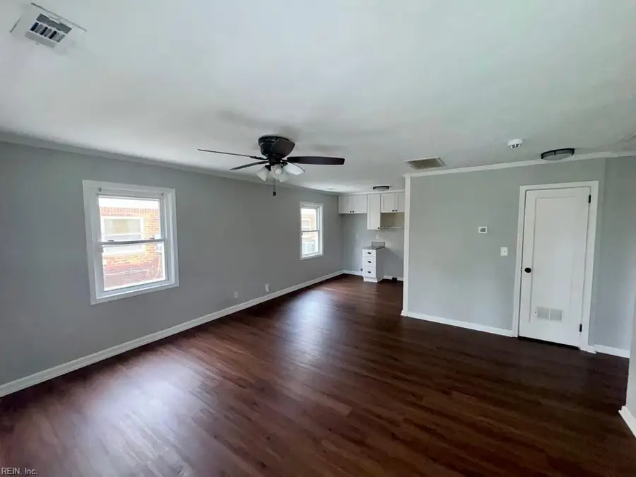 552 Ashlawn Drive, Norfolk, VA 23505 - #3