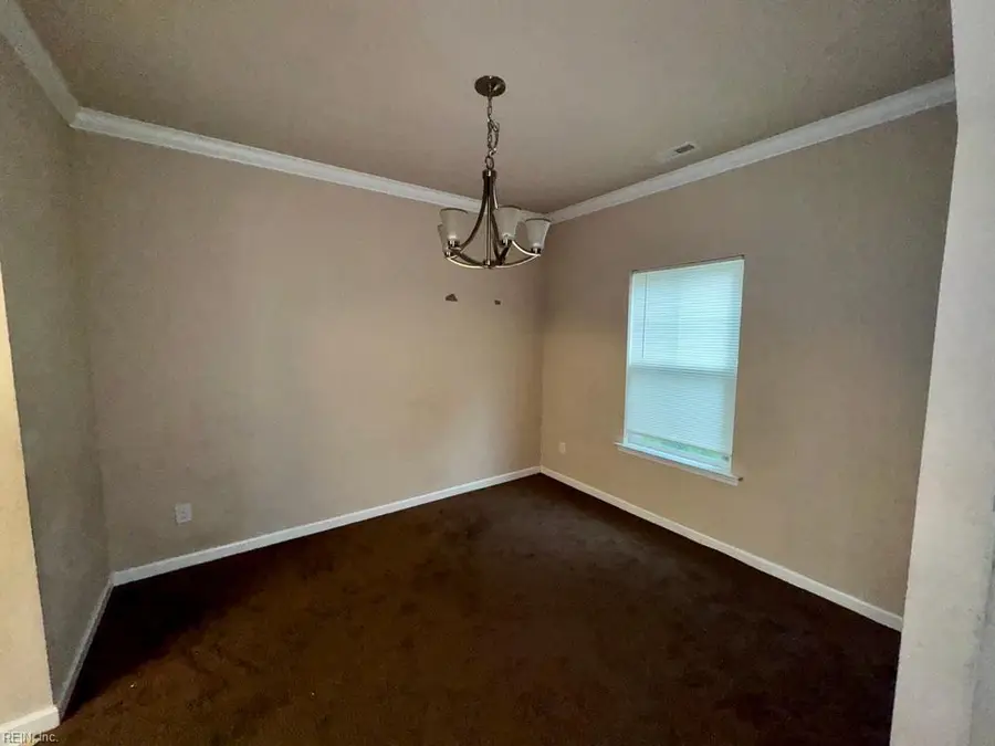 1055 Calloway Avenue, Chesapeake, VA 23324 - #3