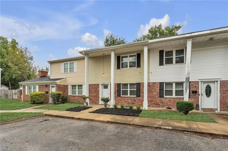 804 S Grosvenor Court, Virginia Beach, VA 23462 - #2