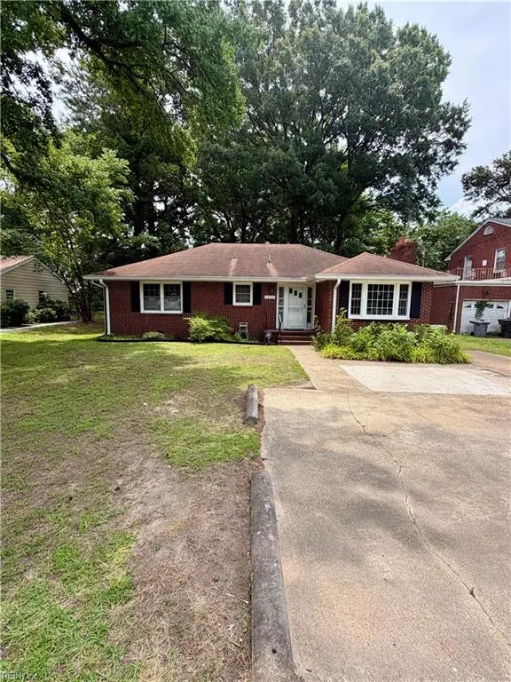 1452 E Pembroke Ave, Hampton, VA 23663 - #3
