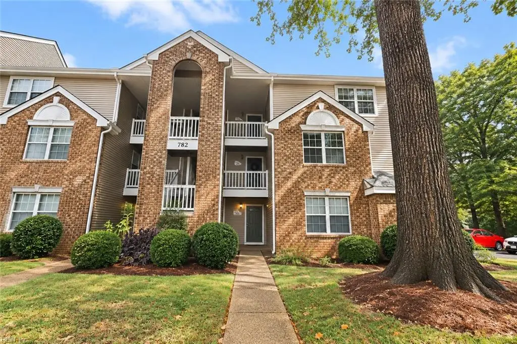 782 Windbrook Circle #306, Newport News, VA 23602 - #1