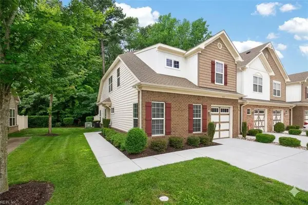 713 Tiffany Green Court, Chesapeake, VA 23320