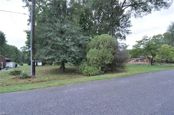 000 Pioneer Lane, Chesapeake, VA 23323