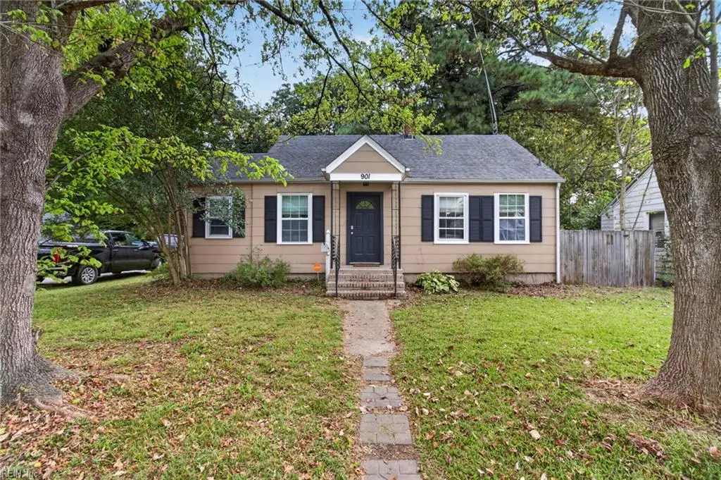 901 Stewart Street, Chesapeake, VA 23324 - #1