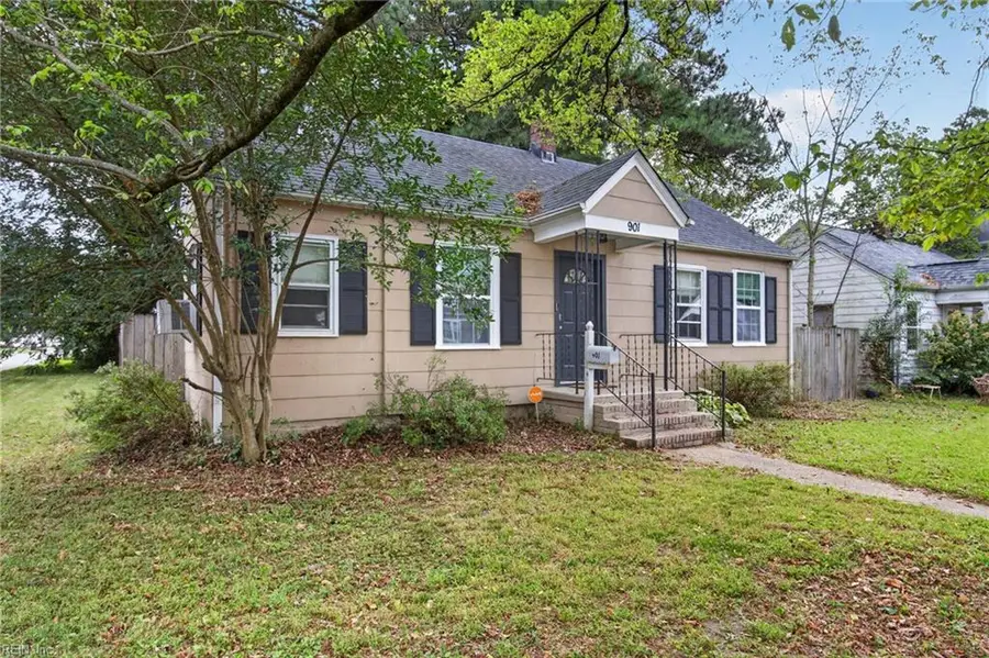 901 Stewart Street, Chesapeake, VA 23324 - #2