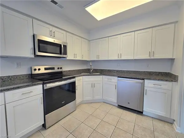 1002 Coastaway Drive, Virginia Beach, VA 23451
