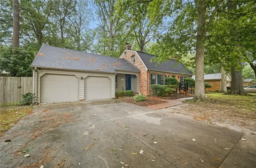 533 Heather Drive, Virginia Beach, VA 23462 - #2