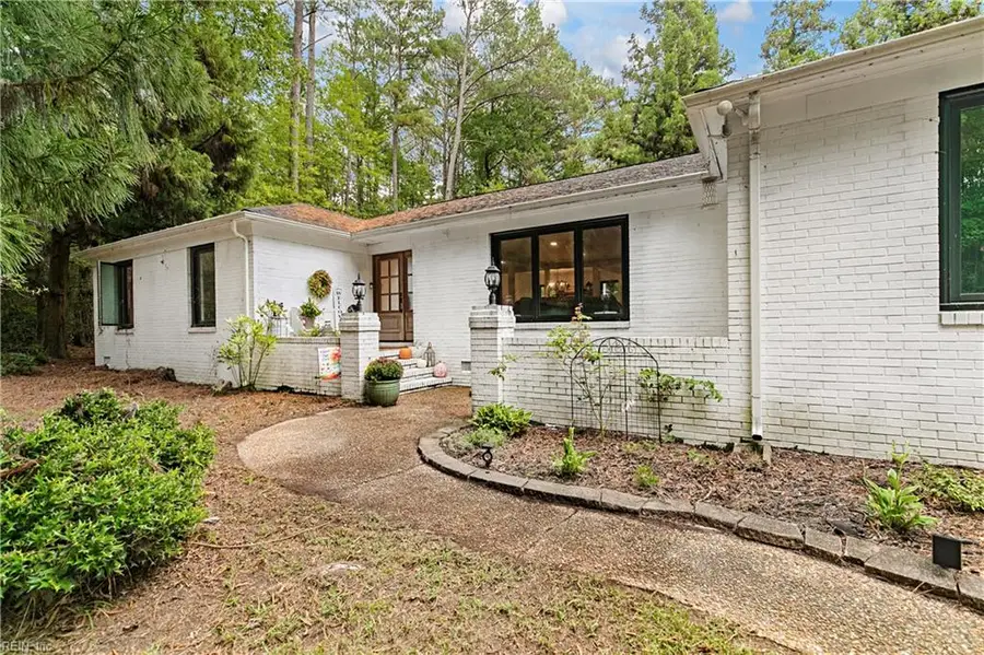 8697 Farys Mill Road, Gloucester, VA 23061 - #2