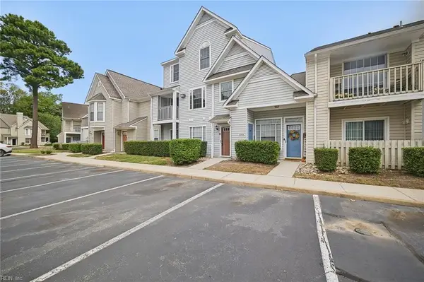 1032 Pebblewood Drive, Virginia Beach, VA 23464