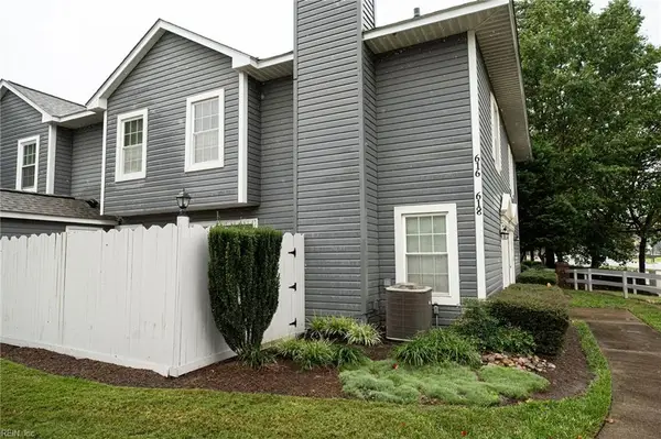 618 Ridge Circle, Chesapeake, VA 23320