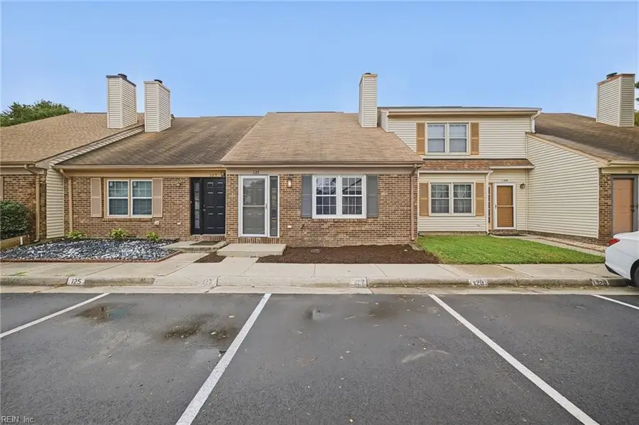 127 Parkway Drive, Hampton, VA 23669 - #3