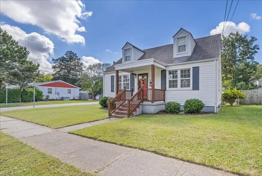 339 E Leicester Avenue, Norfolk, VA 23503 - #2