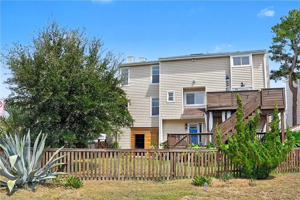 2220 Roanoke Avenue, Virginia Beach, VA 23455 - #1