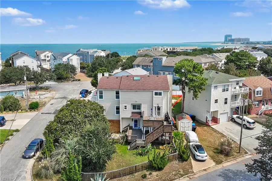 2220 Roanoke Avenue, Virginia Beach, VA 23455 - #2