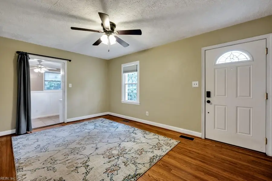 1712 Tarrall Avenue, Norfolk, VA 23509 - #3