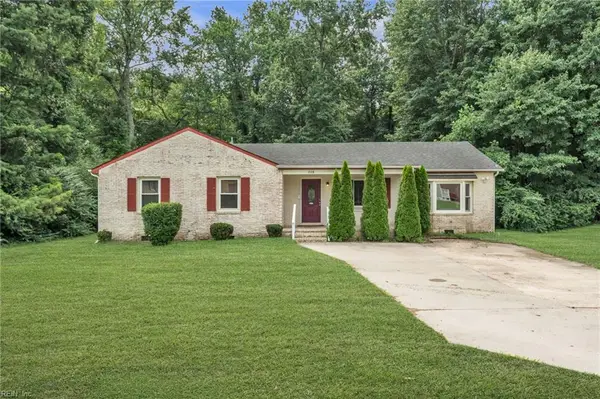 208 Locust Street, Suffolk, VA 23434