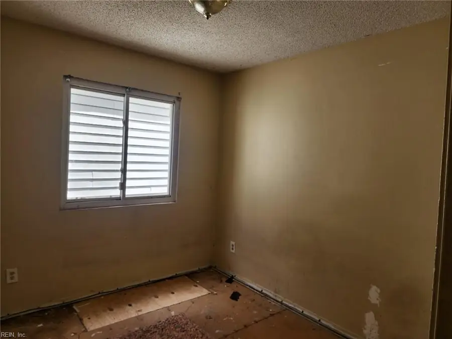 1534 W 40th Street, Norfolk, VA 23508 - #3