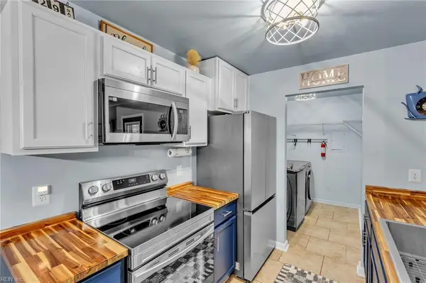613 Crows Nest Court, Virginia Beach, VA 23462