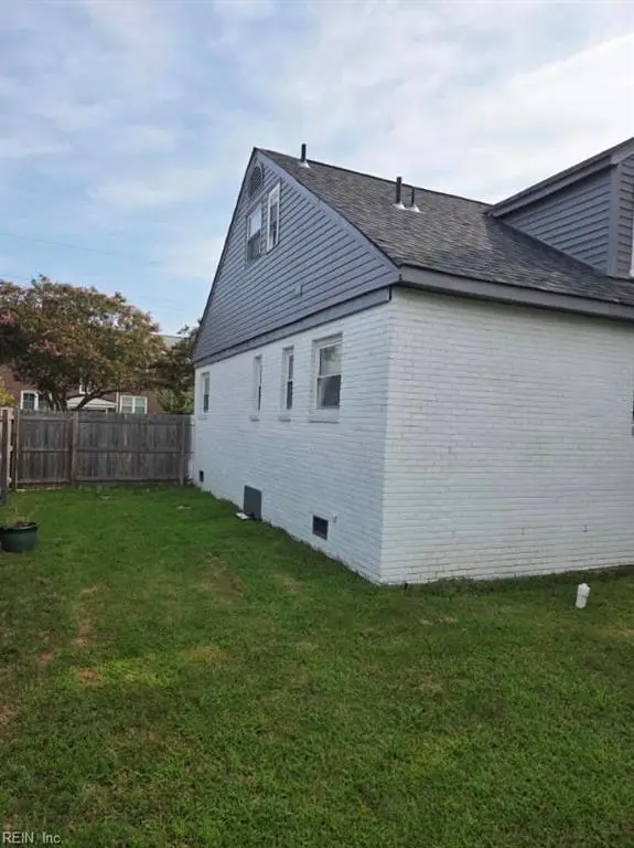 131 Forsythe Street, Norfolk, VA 23505 - #3