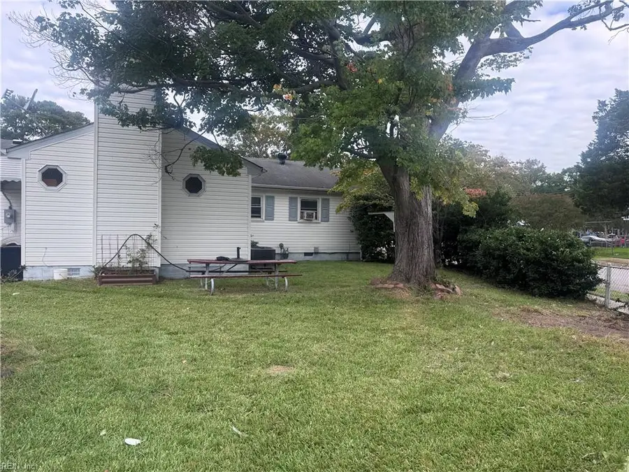 1913 Tulane Rd Road, Norfolk, VA 23518 - #2
