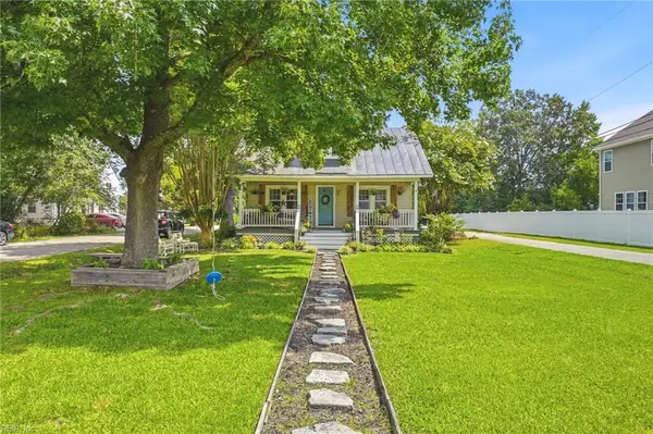 944 Bells Rd Road Road, Chesapeake, VA 23322