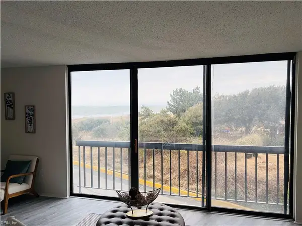 1222 E Ocean View Avenue #204, Norfolk, VA 23503