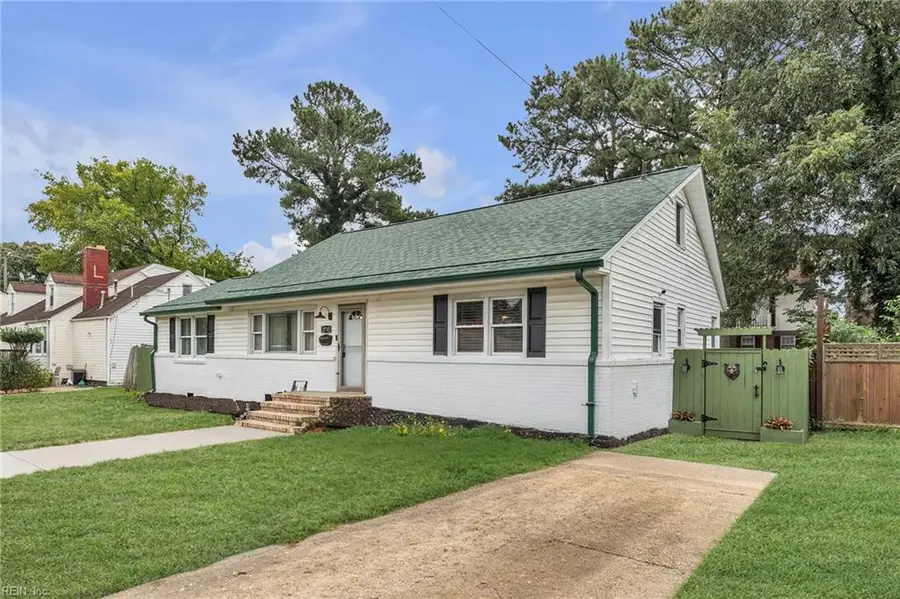 2733 Mapleton Avenue, Norfolk, VA 23504 - #2