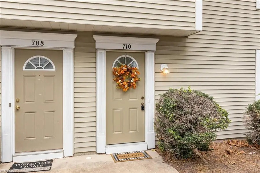 710 Gemstone Lane, Virginia Beach, VA 23462 - #2