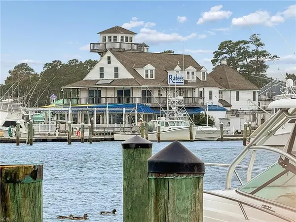 423 Harbour Point #306, Virginia Beach, VA 23451