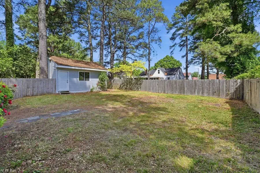 3804 Caroline Avenue, Portsmouth, VA 23701 - #2