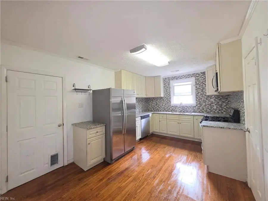 5914 Potomac Avenue, Hampton, VA 23605 - #2