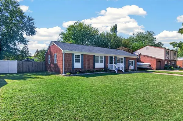 6 Holiday Drive, Hampton, VA 23669