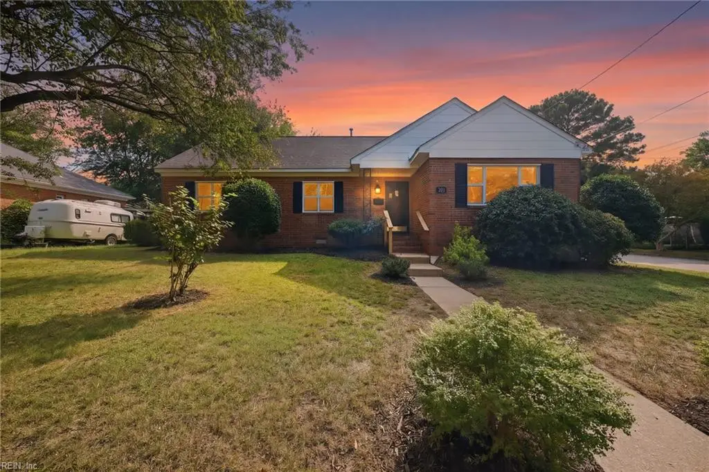 201 Forsythe Street, Norfolk, VA 23505 - #1