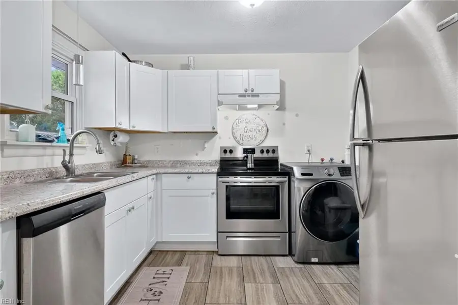 419 Hunlac Avenue, Hampton, VA 23664 - #3