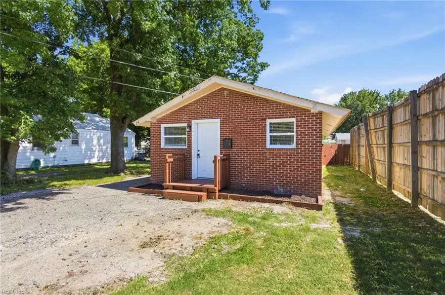 26 Bernard Avenue, Hampton, VA 23669 - #2