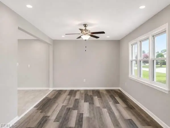 704 Lord Nelson Dr, Virginia Beach, VA 23464 - #2