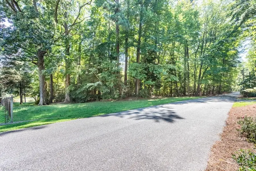 42 Scufflefield Road, Newport News, VA 23602 - #3